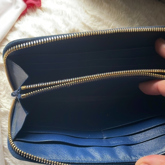 Prada Authentic Wallet - Picture 12 of 14
